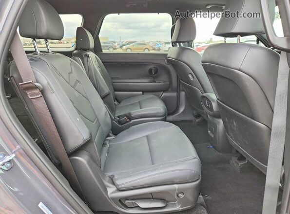KM8RJES22TU037544 2026 HYUNDAI PALISADE Gray Widok tylnych siedzeń