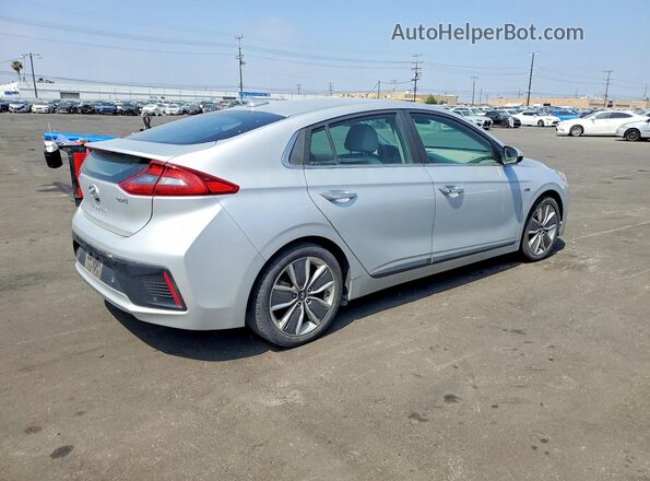 KMHC05LC7JU063540 2018 HYUNDAI IONIQ Серебряный Задняя правая четверть