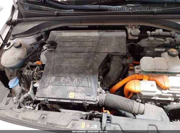 KMHC65LC0JU076290 2018 HYUNDAI IONIQ HYBRID Белый Вид сзади