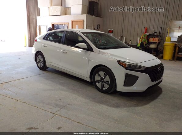KMHC65LC0JU076290 2018 HYUNDAI IONIQ HYBRID Белый Передняя правая четверть