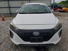 2018 Hyundai Ioniq Blue White vin: KMHC65LC0JU076337