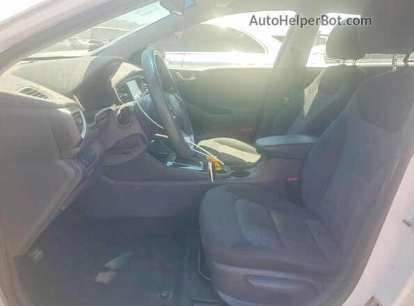 KMHC65LC0KU182479 2019 HYUNDAI IONIQ White Widok wnętrza z przodu