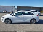 2020 Hyundai Ioniq Hybrid Blue White vin: KMHC65LC0LU220357