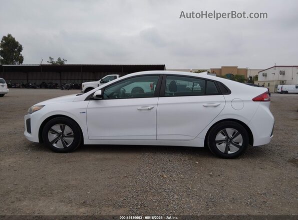 KMHC65LC1KU107953 2019 HYUNDAI IONIQ HYBRID White 