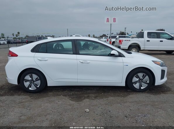 KMHC65LC3KU107985 2019 HYUNDAI IONIQ HYBRID Белый Вид задней части салона