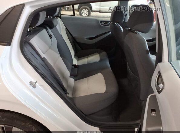 KMHC65LC3LU220644 2020 HYUNDAI IONIQ HYBRID White VIN კოდის სტიკერის ხედი