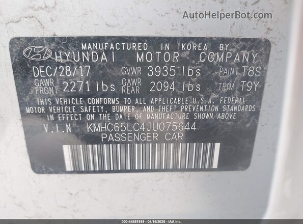 KMHC65LC4JU075644 2018 HYUNDAI IONIQ HYBRID Silver Widok komory silnika