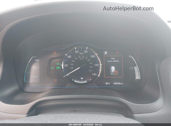 KMHC65LC4JU075644 2018 HYUNDAI IONIQ HYBRID Silver Widok tylnych siedzeń