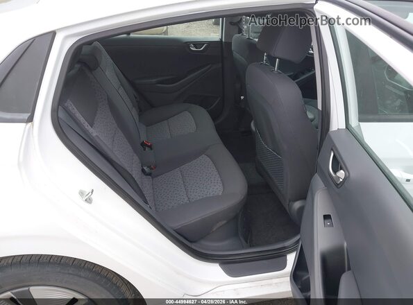 KMHC65LC6JU076214 2018 HYUNDAI IONIQ HYBRID White Widok naklejki z numerem VIN