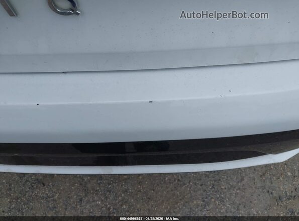 KMHC65LC6JU076214 2018 HYUNDAI IONIQ HYBRID White Widok z przodu