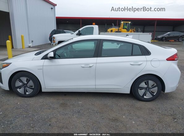 KMHC65LC6JU076214 2018 HYUNDAI IONIQ HYBRID White 