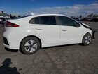 2017 Hyundai Ioniq Blue White vin: KMHC65LC7HU048030