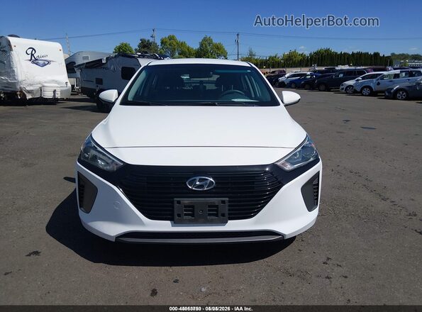 KMHC65LC8JU100285 2018 HYUNDAI IONIQ HYBRID Белый Вид щитка приборов