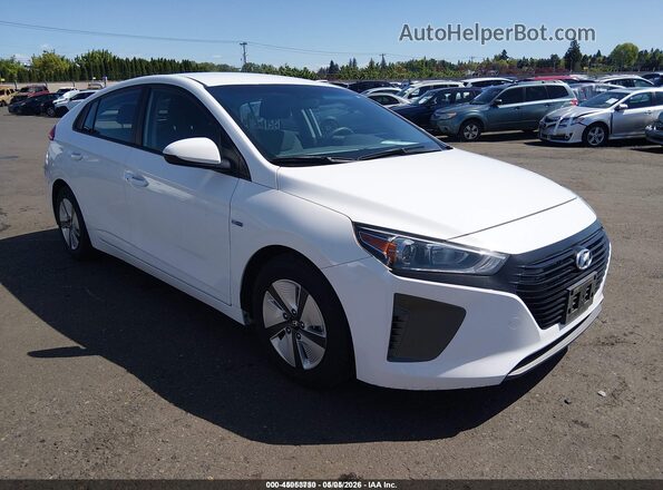 KMHC65LC8JU100285 2018 HYUNDAI IONIQ HYBRID Белый Передняя правая четверть