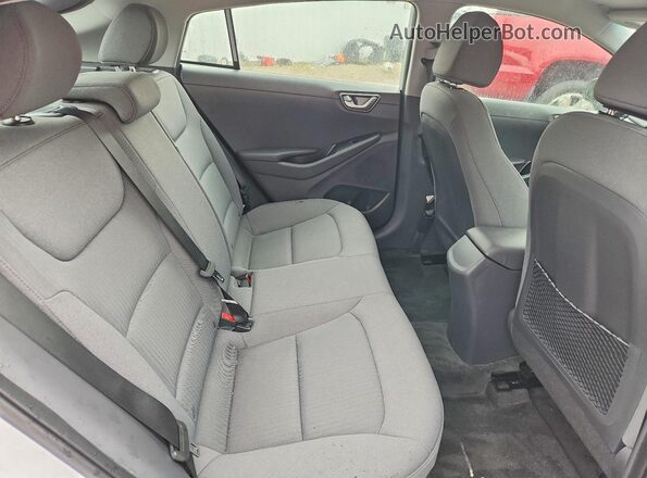 KMHC65LC8NU276551 2022 HYUNDAI IONIQ White Вид задніх сидінь