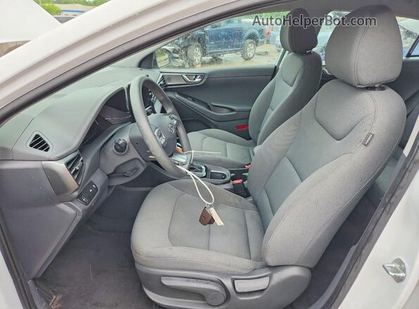 KMHC65LC8NU276551 2022 HYUNDAI IONIQ White Вид салону спереду