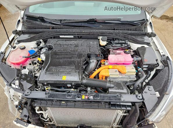 KMHC65LC8NU276551 2022 HYUNDAI IONIQ White Вид задньої частини салону