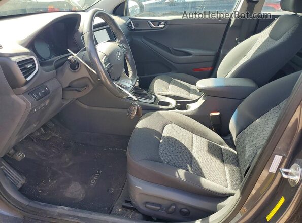 KMHC75LC3HU039838 2017 HYUNDAI IONIQ Серый Вид салона спереди