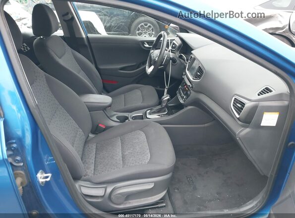 KMHC75LC9JU100034 2018 HYUNDAI IONIQ HYBRID Blue Вид салону спереду