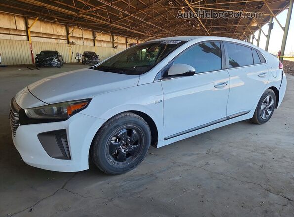 KMHC75LC9KU139532 2019 HYUNDAI IONIQ Белый Передняя левая четверть