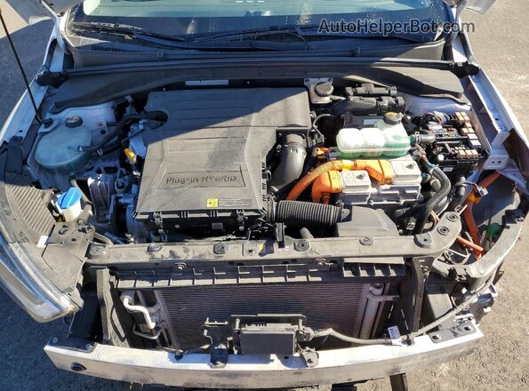 KMHC75LD4JU077917 2018 HYUNDAI IONIQ Silver Вид задньої частини салону