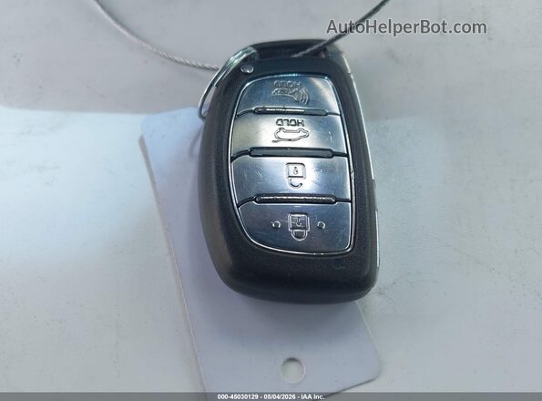 KMHC85LC2KU110466 2019 HYUNDAI IONIQ HYBRID Синий Вид панели приборов