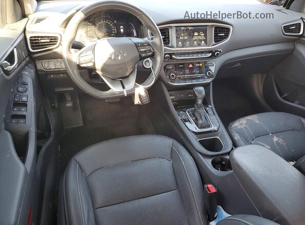 KMHC85LC2KU136985 2019 HYUNDAI IONIQ Черный Вид панели приборов