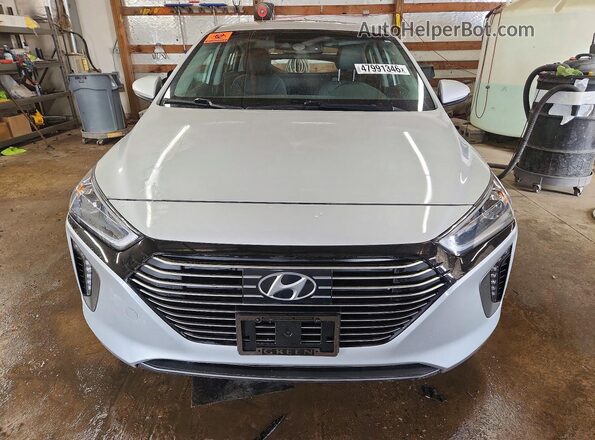 KMHC85LC5KU138438 2019 HYUNDAI IONIQ Серебряный Вид спереди