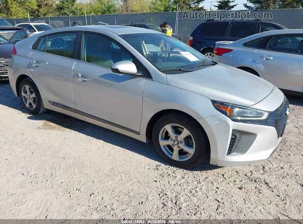 KMHC85LC8HU027066 2017 HYUNDAI IONIQ HYBRID Серебряный Передняя правая четверть
