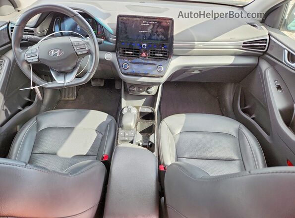 KMHC85LJ2LU073127 2020 HYUNDAI IONIQ Серебряный Вид панели приборов