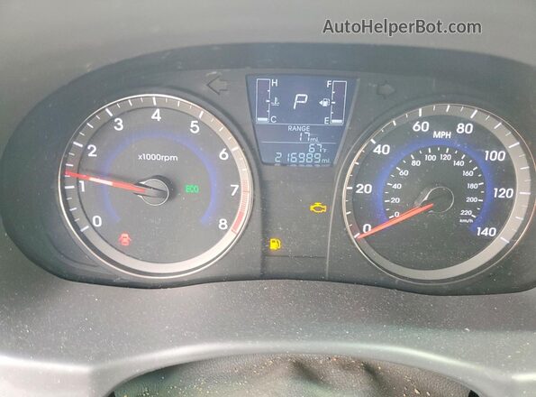 KMHCT4AE0HU242471 2017 HYUNDAI ACCENT White Vista del cuadro de instrumentos
