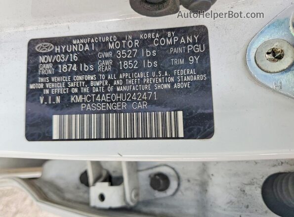 KMHCT4AE0HU242471 2017 HYUNDAI ACCENT White Vista del compartimento del motor