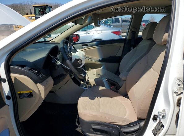 KMHCT4AE1GU162742 2016 HYUNDAI ACCENT Белый Вид салона спереди