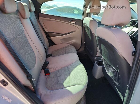 KMHCT4AE3GU161074 2016 HYUNDAI ACCENT Серебряный Вид задних сидений