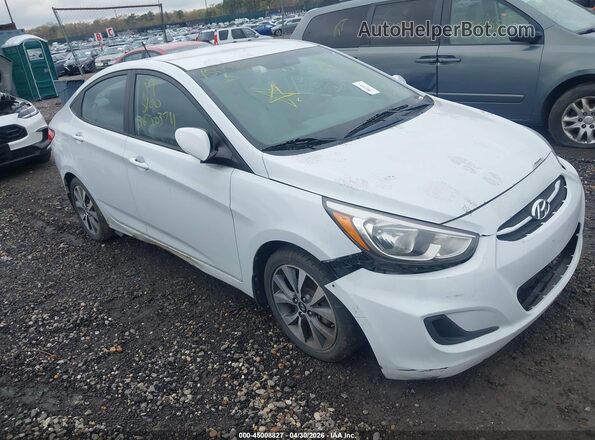 KMHCT4AE3HU379629 2017 HYUNDAI ACCENT White Przód prawy