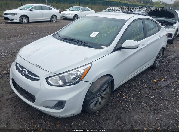 KMHCT4AE3HU379629 2017 HYUNDAI ACCENT White Przód lewy