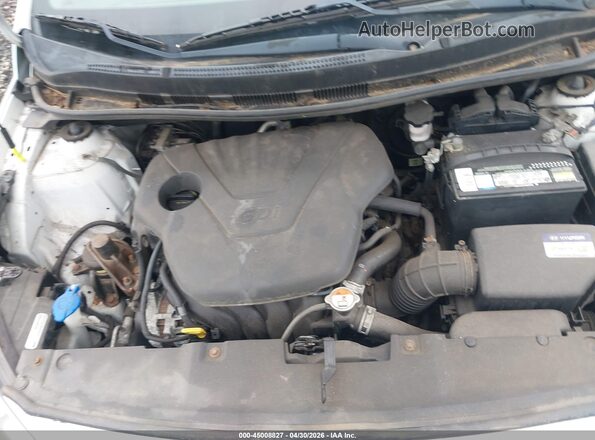 KMHCT4AE3HU379629 2017 HYUNDAI ACCENT White Widok z tyłu