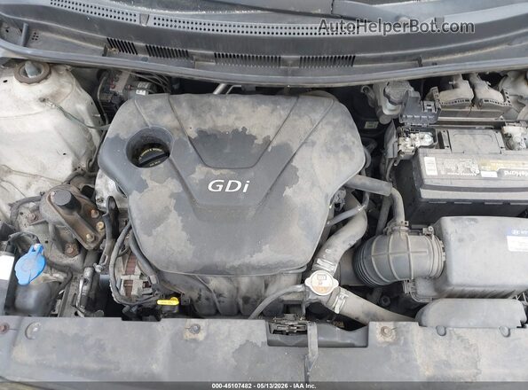 KMHCT4AE4GU002922 2016 HYUNDAI ACCENT Cream Widok z tyłu