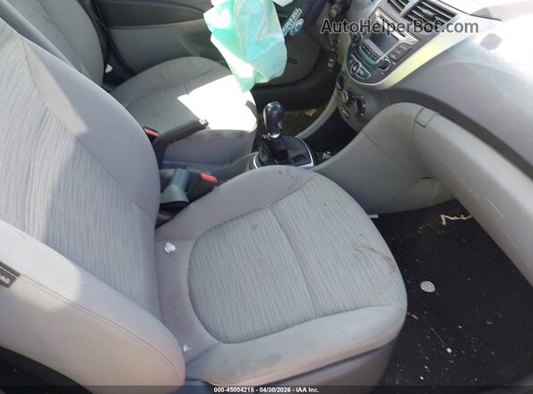 KMHCT4AE4GU075871 2016 HYUNDAI ACCENT Black Widok wnętrza z przodu