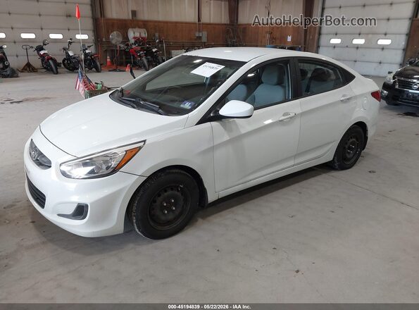 KMHCT4AE5GU074390 2016 HYUNDAI ACCENT White Przód lewy