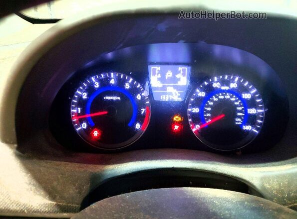 KMHCT4AE7GU061205 2016 HYUNDAI ACCENT Silver Instrument cluster view