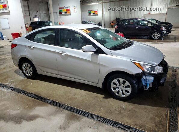 KMHCT4AE7GU061205 2016 HYUNDAI ACCENT Silver Front right
