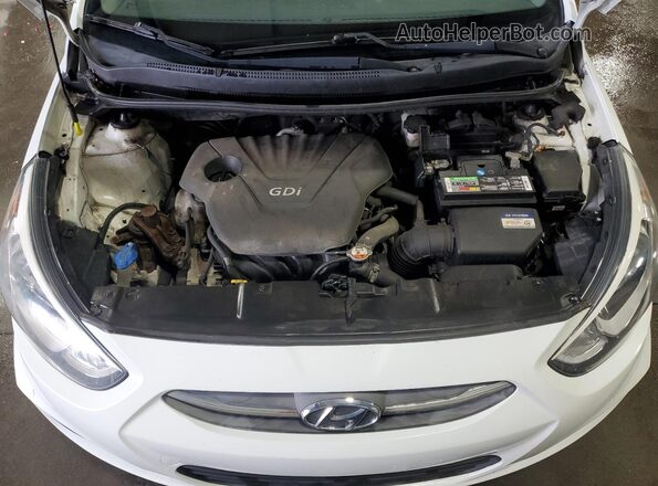 KMHCT4AE8GU149681 2016 HYUNDAI ACCENT White Widok wnętrza z tyłu