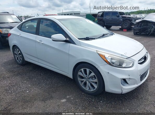 KMHCT4AE8HU380145 2017 HYUNDAI ACCENT White Przód prawy