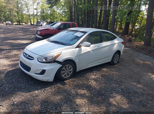 KMHCT4AE9GU979246 2016 HYUNDAI ACCENT Белый Передняя левая четверть