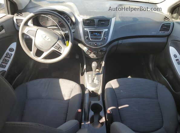 KMHCT5AE5HU336836 2017 HYUNDAI ACCENT Серебряный Вид панели приборов