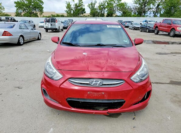 KMHCT5AE8HU307461 2017 HYUNDAI ACCENT Красный Вид спереди
