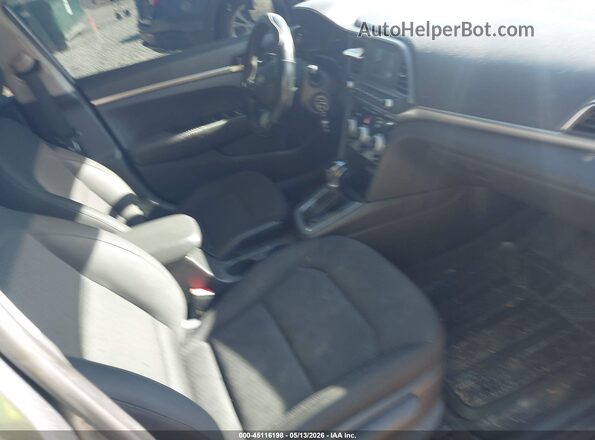 KMHD74LF4KU844764 2019 HYUNDAI ELANTRA Gray Вид салону спереду