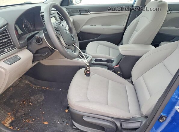 KMHD74LF8JU472876 2018 HYUNDAI ELANTRA Синий Вид салона спереди