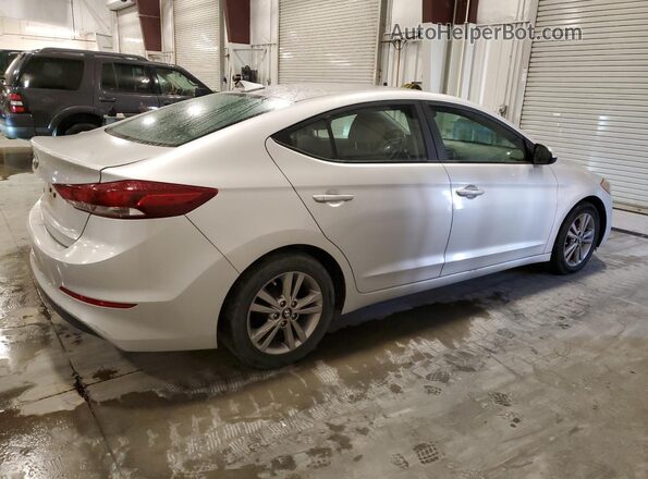 KMHD84LF1HU215517 2017 HYUNDAI ELANTRA Серебряный Задняя правая четверть